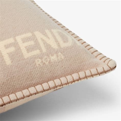 cuscino fendi prezzo|Cuscino quadrato FF .